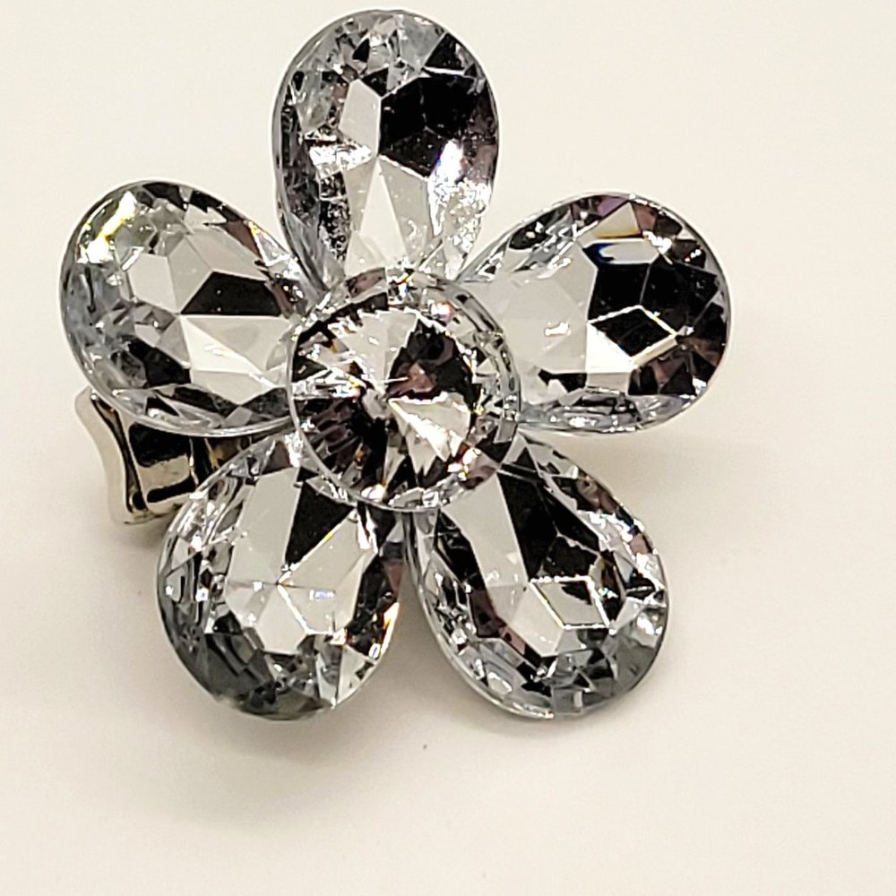 Scarf or Necklace Jewelry, with Clear Crystals and Silver Coloring, Lightweight